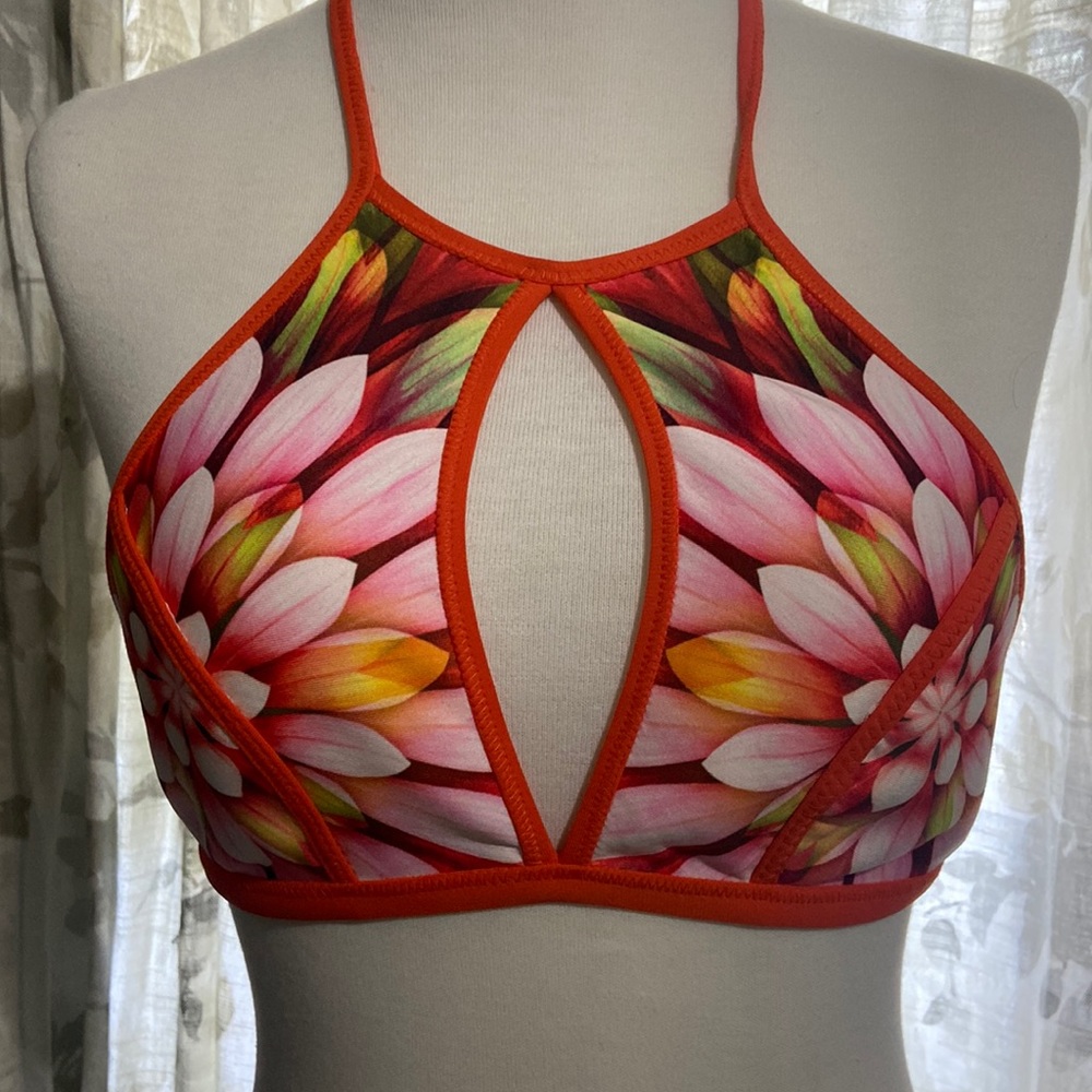 Robin Piccone bikini halter swim top. New